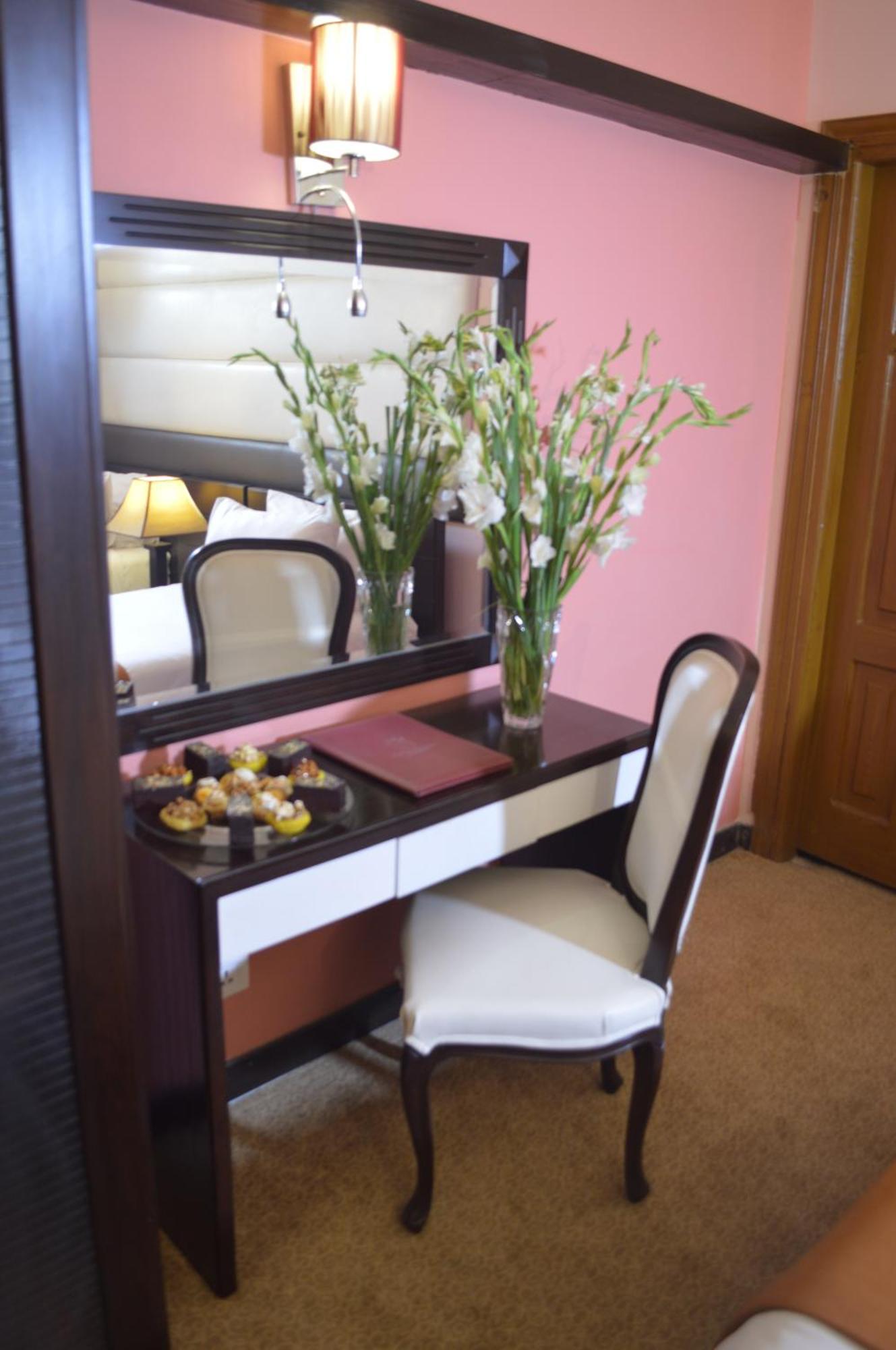 Fort Continental Hotel Peshawar Ngoại thất bức ảnh