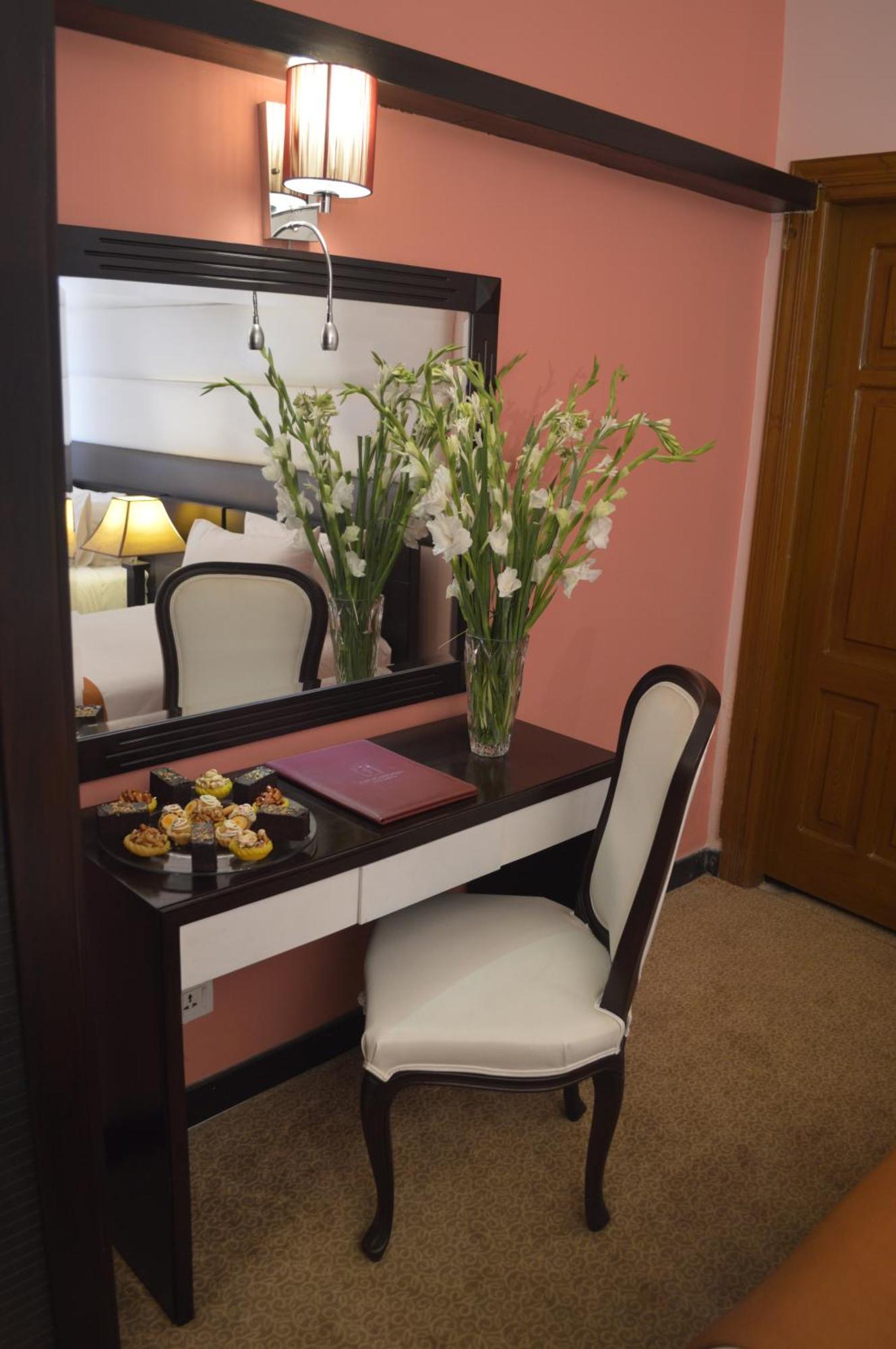 Fort Continental Hotel Peshawar Ngoại thất bức ảnh