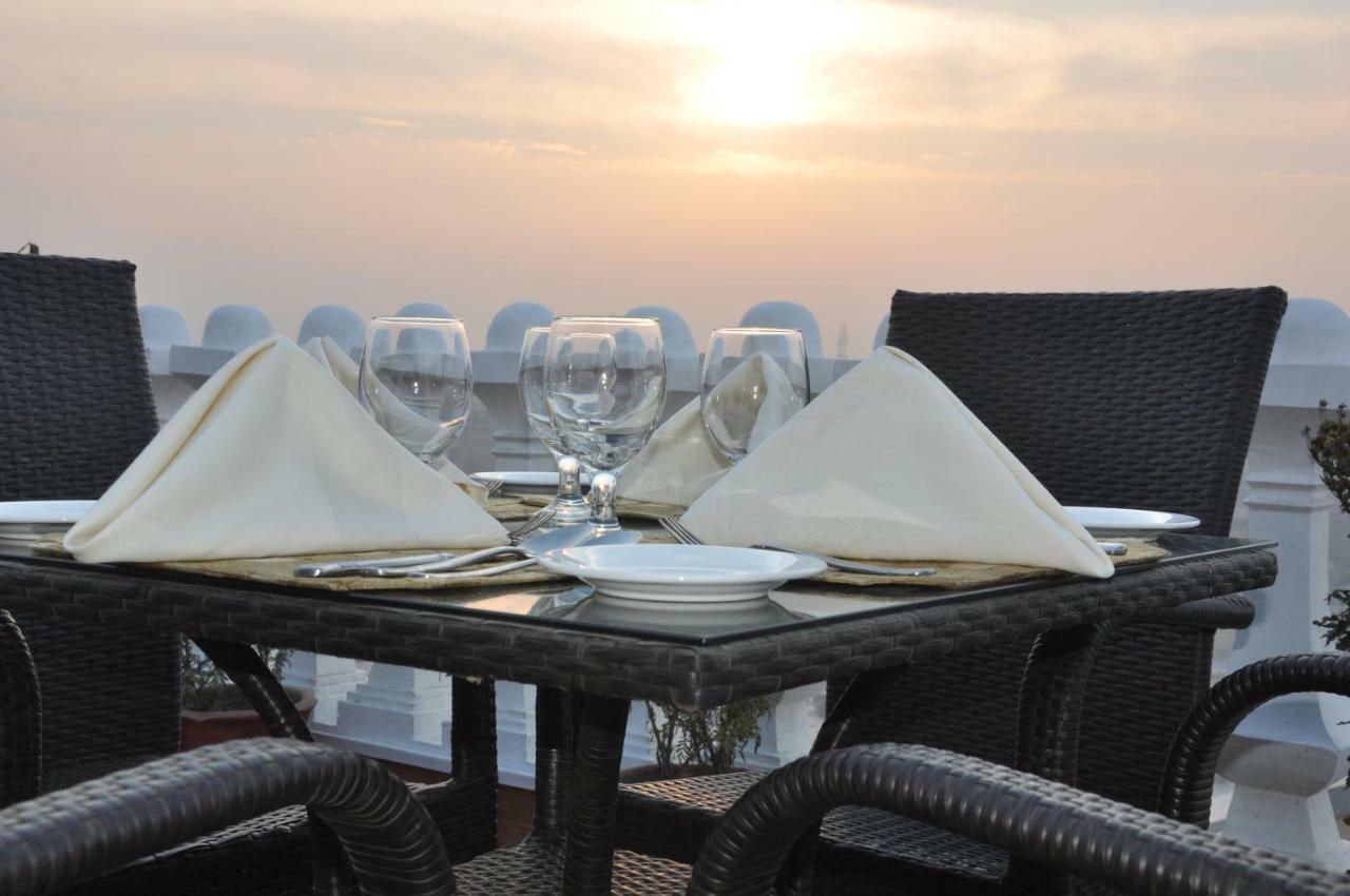 Fort Continental Hotel Peshawar Ngoại thất bức ảnh